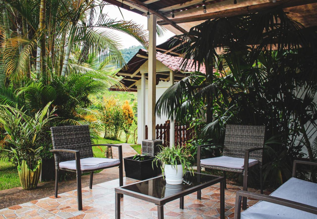 Albergue Turistico Gstir Pozuzo Extérieur photo
