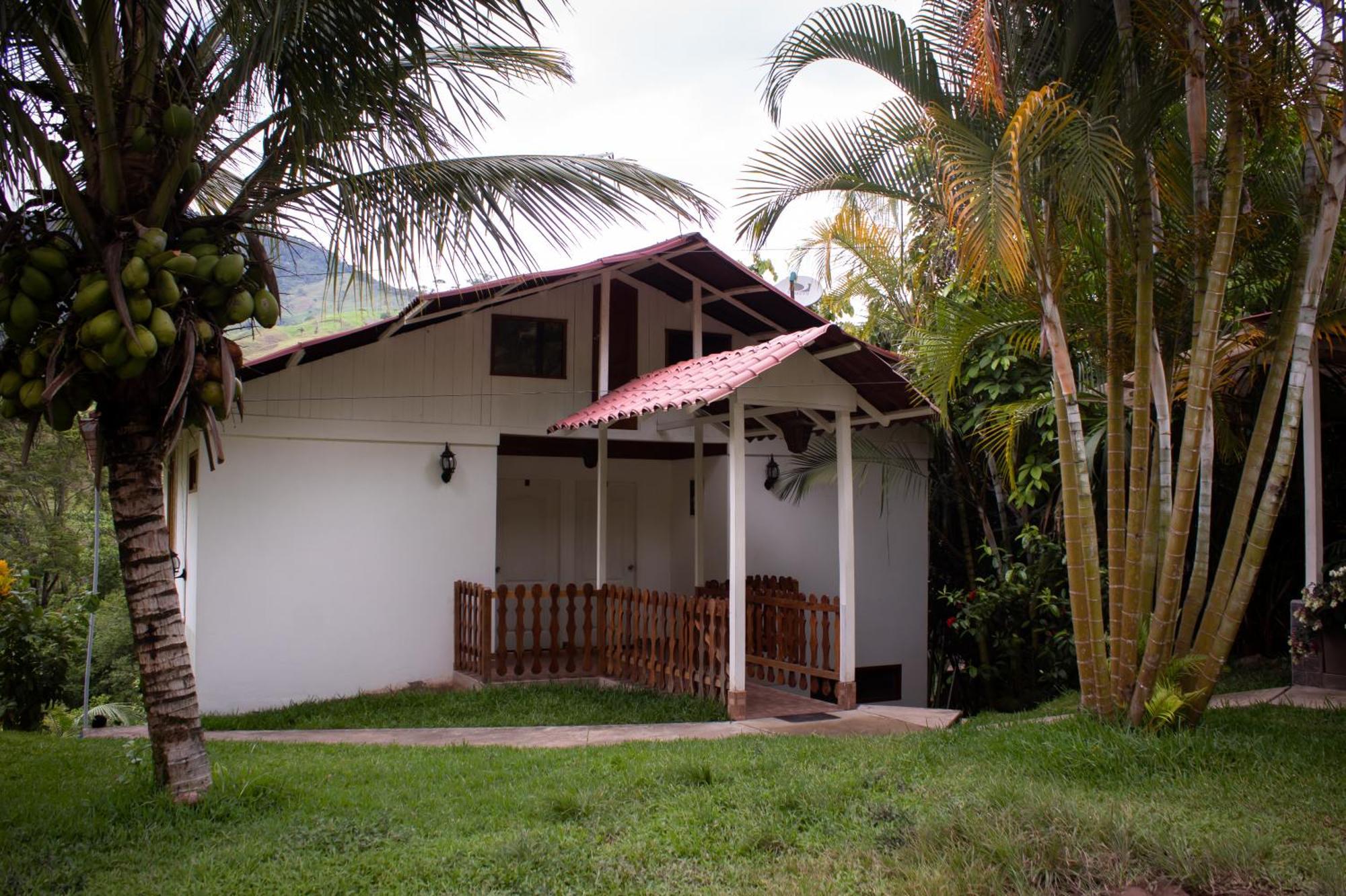 Albergue Turistico Gstir Pozuzo Chambre photo
